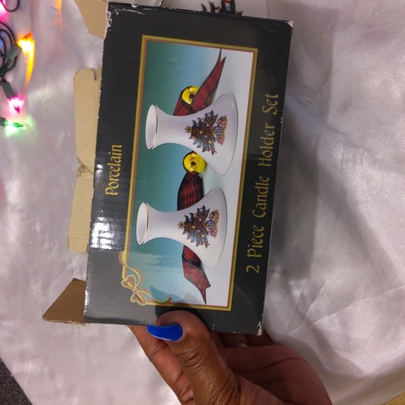 PORCELAIN Candle Holders set - Picture 3 of 4